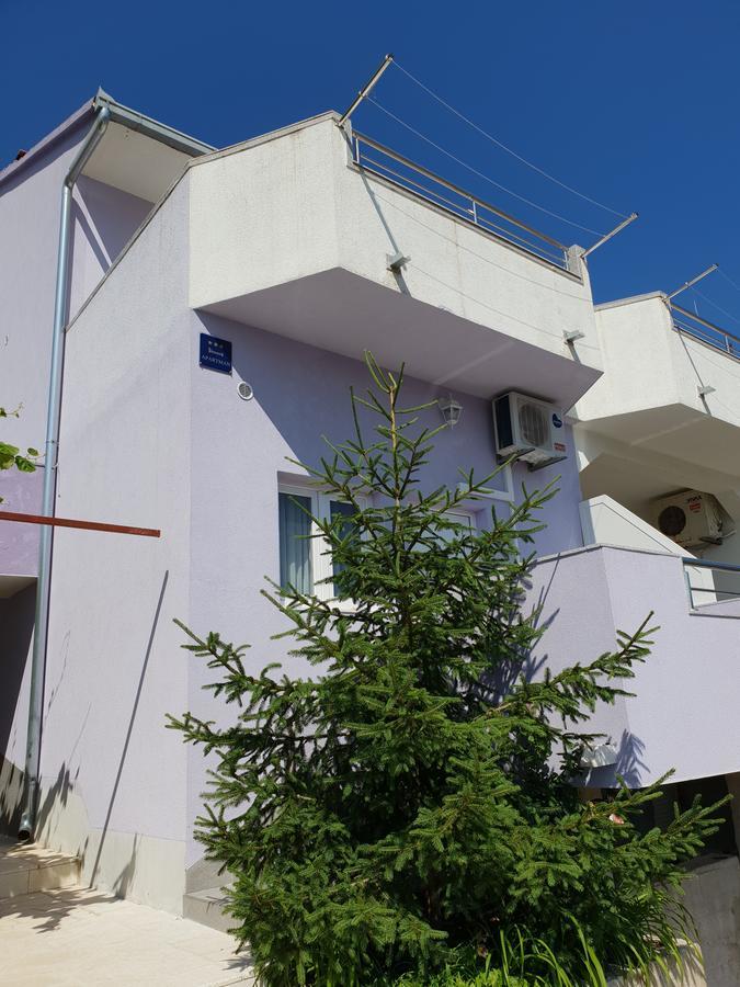 Apartments Sea Star Ivana Marina Buitenkant foto